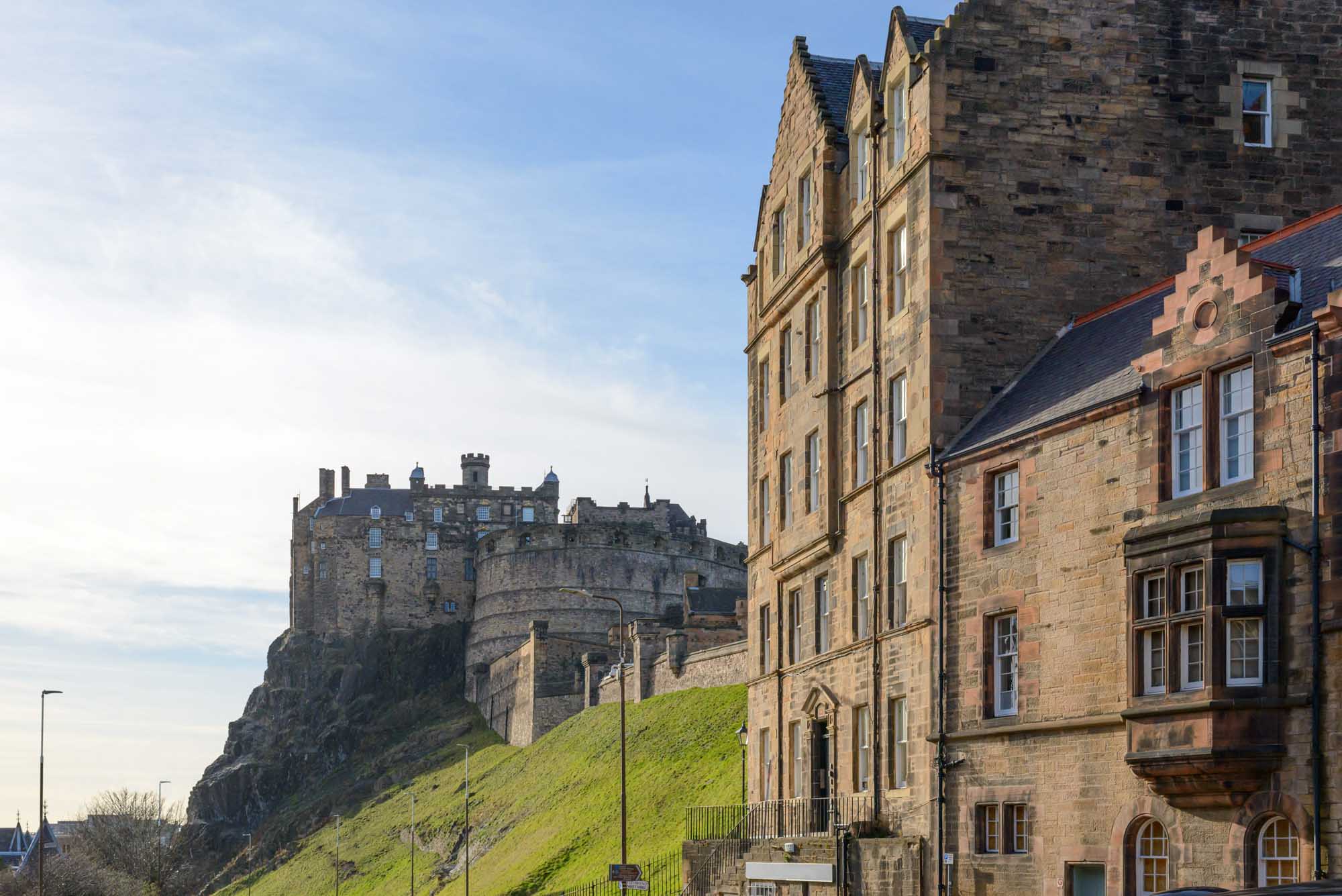 Tenement Apartment overlooking Edinburg Castle